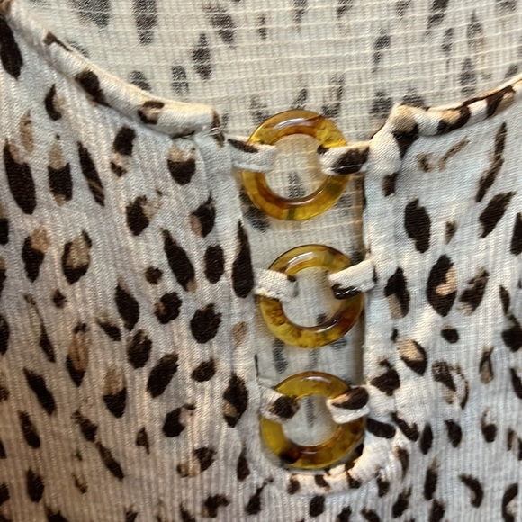AGB leopard print top - Picture 4 of 6
